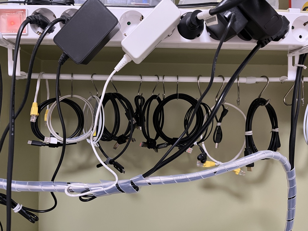 Featured image for Clean up cables